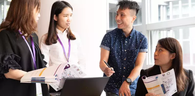 Cochrane colleagues in discussion